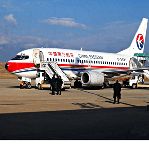 南昌空运公司航空快运业稳步发展的原因是什么？